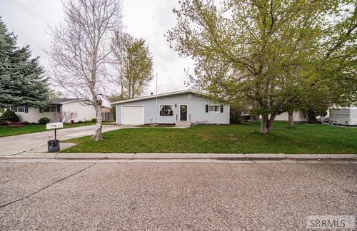 3715 Vaughn St, Ammon, ID, 83406-7828 | Card Image