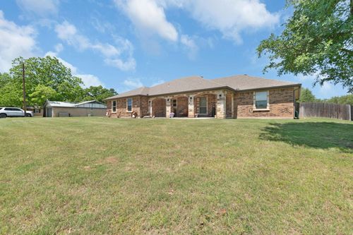 7 Deb Lynn Ave, Lampasas, TX, 76550-2308 | Card Image