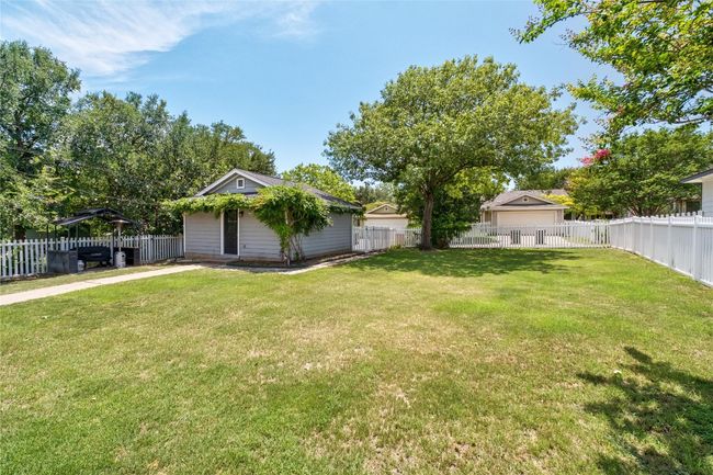 5741 Hartson, House other with 3 bedrooms, 3 bathrooms and 4 parking in Kyle TX | Image 31