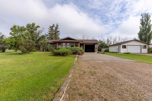 109 7 Avenue, Stirling, AB, T0K2E0 | Card Image