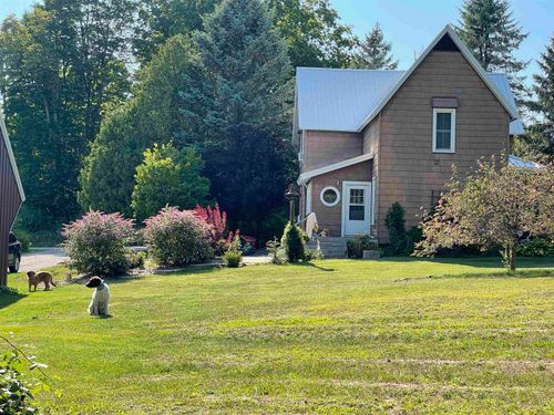 4009 Grace Rd, Frankfort, MI, 49635-9711 | Card Image