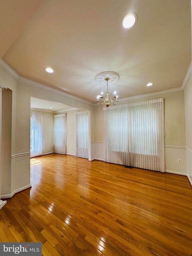2975 Caribbean Ct, House other with 5 bedrooms, 4 bathrooms and null parking in Fairfax VA | Image 15