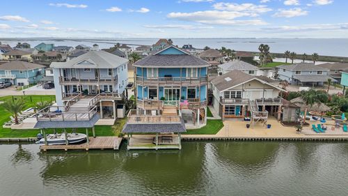 1058 Redfish St, Bayou Vista, TX, 77563-2710 | Card Image