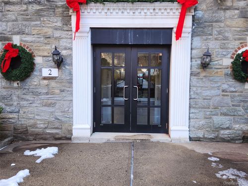 d101-2 Fisher Dr, Mount Vernon, NY, 10552-3666 | Card Image