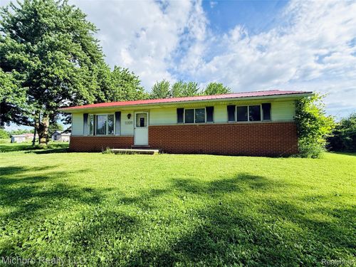 11438 Hill Rd, Riley, MI, 48041-2006 | Card Image
