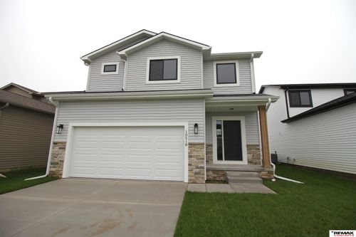 10518 S 76th St, Lincoln, NE, 68516-3738 | Card Image