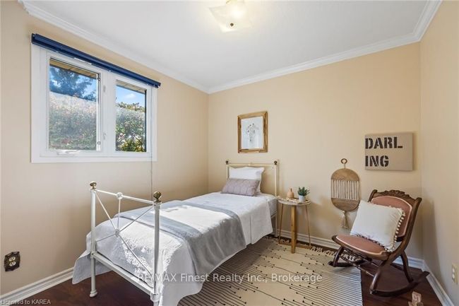 705 Braeside Cres, House other with 4 bedrooms, 2 bathrooms and 2 parking in Kingston ON | Image 21