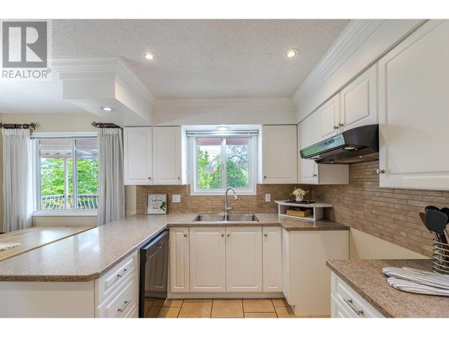 13018 Armstrong Ave, House other with 4 bedrooms, 3 bathrooms and 4 parking in Summerland BC | Image 6
