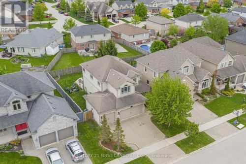 21 Maplewood Lane, Middlesex Centre (Ilderton), ON, M0M2A0 | Card Image