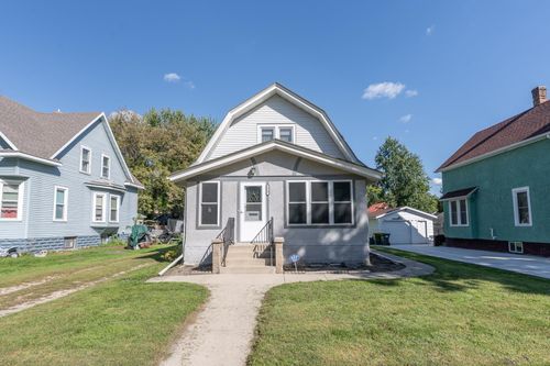 513 8th St Sw, Willmar, MN, 56201-3181 | Card Image