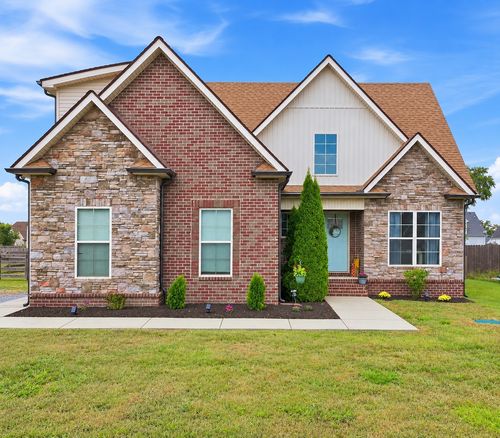 528 Long Creek Dr, Christiana, TN, 37037-5561 | Card Image