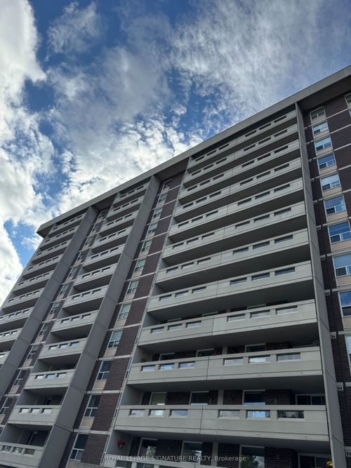 1210-60 Inverlochy Blvd, Thornhill, ON, L3T4T7 | Card Image