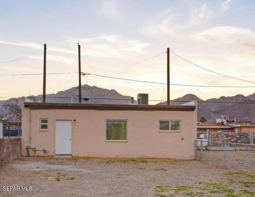 back-8929 Robert Drive, El Paso, TX, 79904 | Card Image