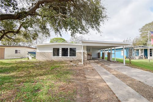 3817 Lamont St, Corpus Christi, TX, 78415-2527 | Card Image