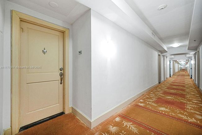APT-1003 - 10185 Collins Ave, Condo with 1 bedrooms, 1 bathrooms and null parking in Bal Harbour FL | Image 15
