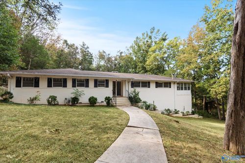 106 Jones Valley Dr Se, Huntsville, AL, 35802-1832 | Card Image