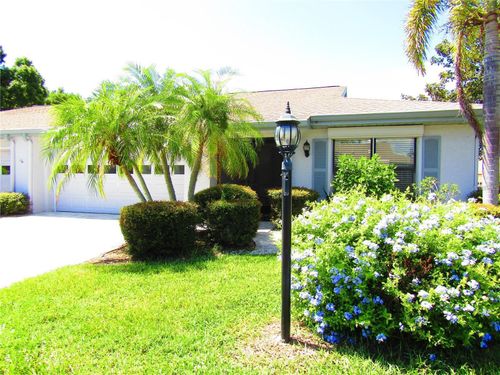 2501 Lonigan Pl, SUN CITY CENTER, FL, 33573-6541 | Card Image