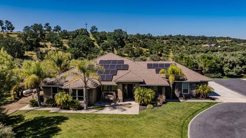 5250 W Lake Rd, Valley Springs, CA, 95252-8254 | Card Image