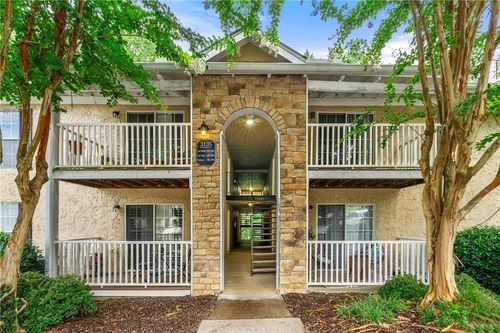 unit-306-3135 Seven Pines Ct, Atlanta, GA, 30339-5861 | Card Image
