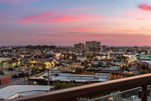 2907 Cliff Dr, Newport Beach, CA, 92663 | Card Image