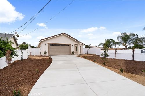 9267 Duncan Avenue, Riverside, CA, 92503 | Card Image