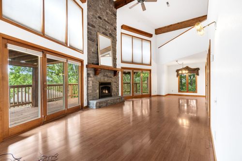 127 Kachina Trl, Branson West, MO, 65737-8802 | Card Image