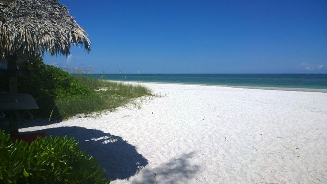 Naples white sand beaches | Image 35