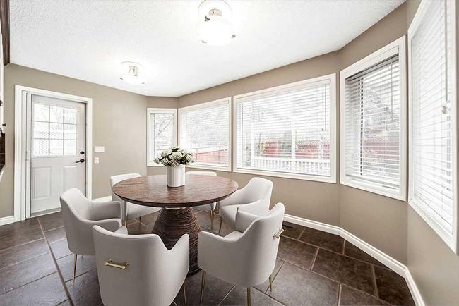 20 Mt Cascade Close Se, Home with 5 bedrooms, 3 bathrooms and 4 parking in Calgary AB | Image 6
