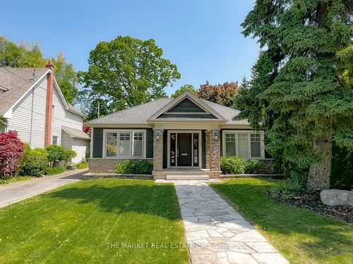 415 Queen Mary Dr, Oakville, ON, L6K3M2 | Card Image