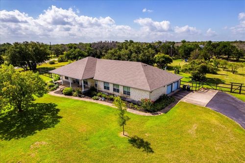 264 N Showhorse Dr, Liberty Hill, TX, 78642-3929 | Card Image