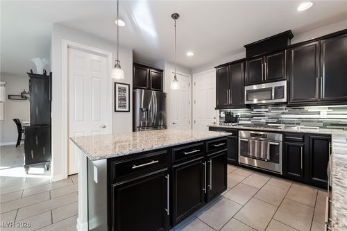 9815 Vista Meadows Ave, Las Vegas, NV, 89148-5780 | Card Image