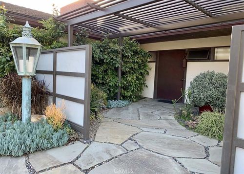 950 Monte Dr, SANTA BARBARA, CA, 93110-2143 | Card Image