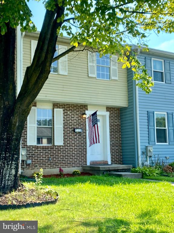 Holly Hunt Rd, Middle River, MD 21220