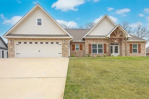 281 Rustic Pines Dr, Lufkin, TX, 75904-8822 | Card Image