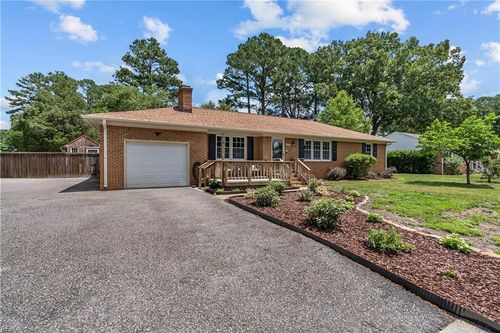 452 Warhawks Rd, Chesapeake, VA, 23322-3848 | Card Image