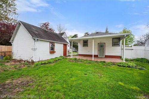 1409 Stocker Ave, Flint, MI, 48503-3299 | Card Image