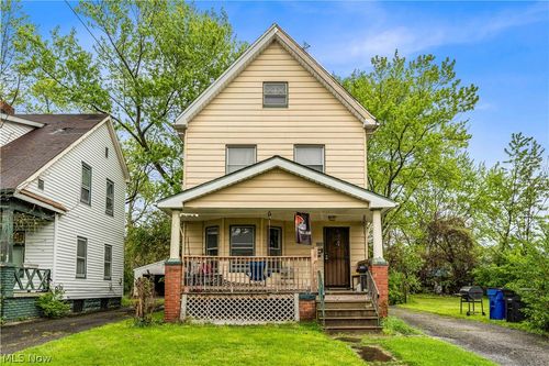 3293 E 139th St, Cleveland, OH, 44120-3971 | Card Image