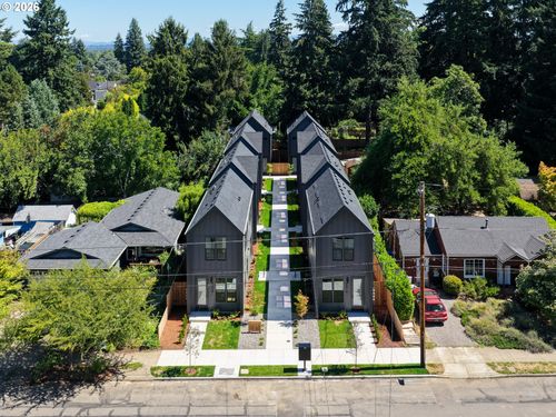 9213 N Seneca St, Portland, OR, 97203-2236 | Card Image