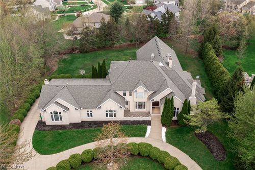 32282 Dakota Run, Avon Lake, OH, 44012-2612 | Card Image