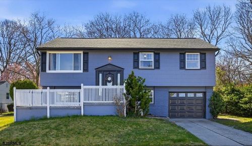 7 Cooper Dr, Somers Point, NJ, 08244-1607 | Card Image