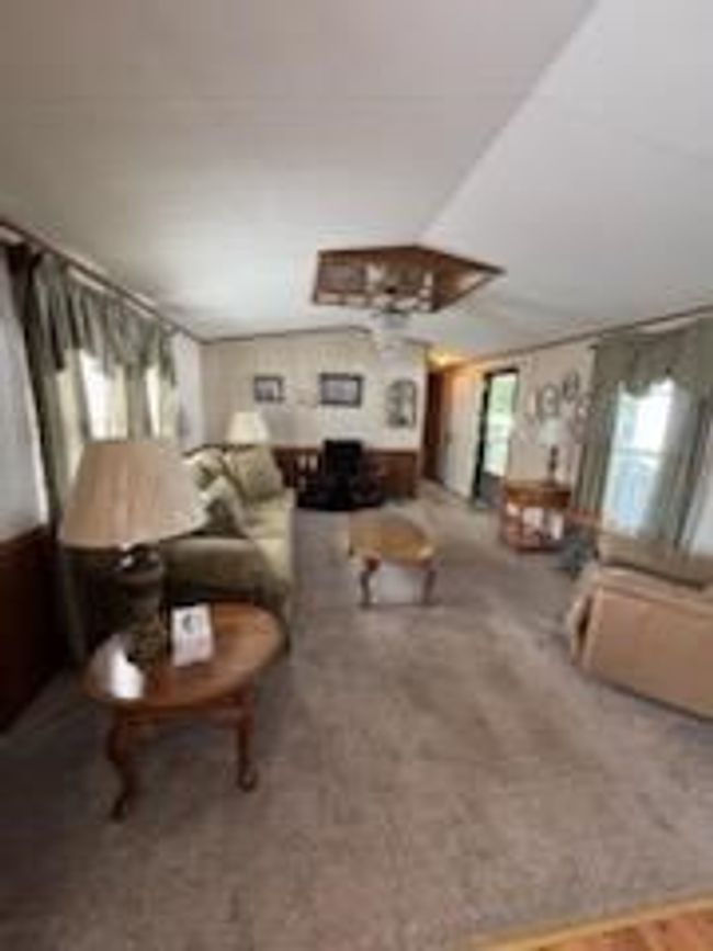 24894 Us Highway 19, House other with 2 bedrooms, 2 bathrooms and null parking in Cedar Bluff VA | Image 7