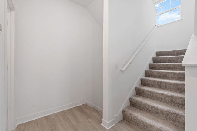 3141 Clover Ridge Dr, Townhouse with 3 bedrooms, 3 bathrooms and null parking in Chaska MN | Image 23