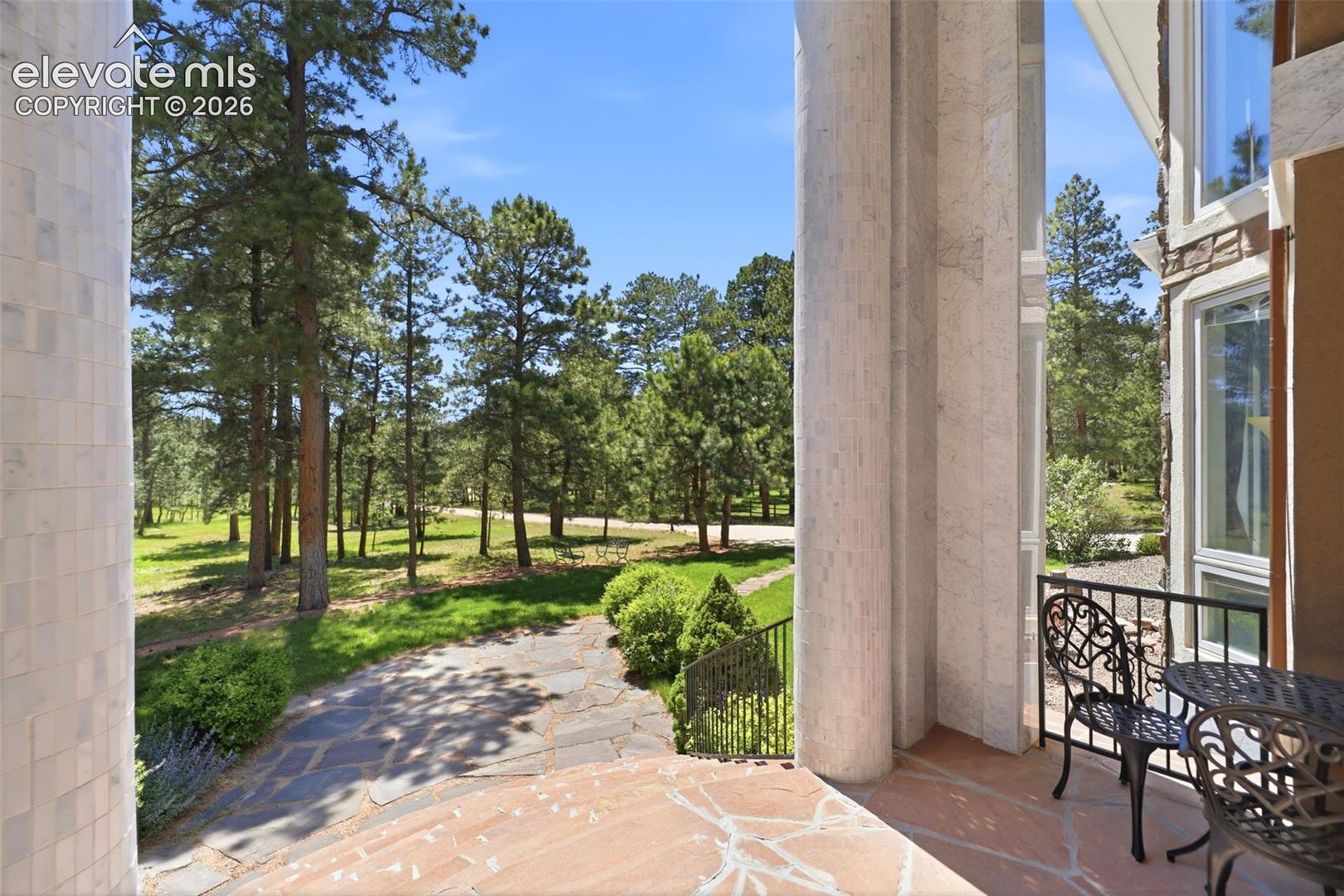Residential in Monument 4