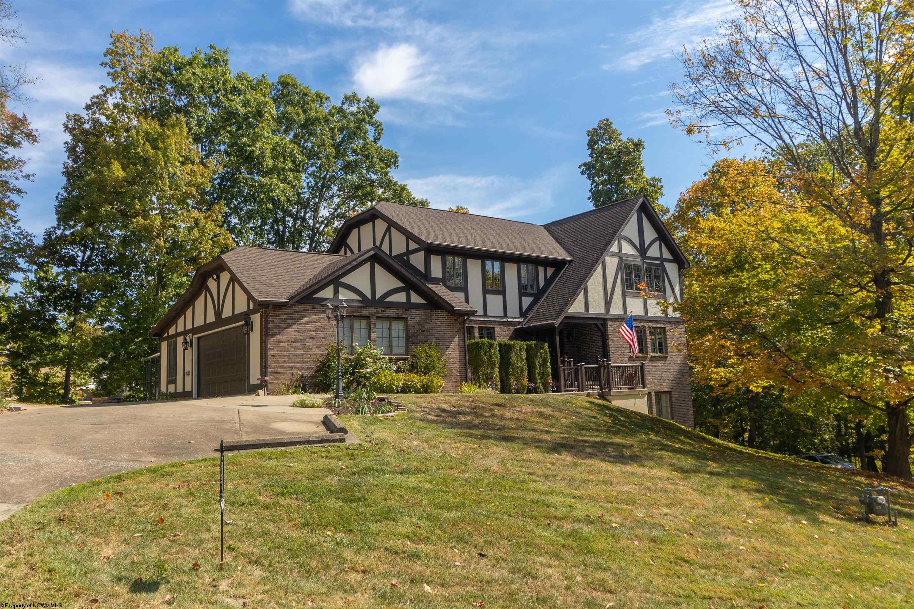 Mulberry Ln, Bridgeport, WV 26330