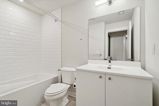 UNIT-402 - 4217 Chestnut St, Condo with 2 bedrooms, 2 bathrooms and null parking in PHILADELPHIA PA | Image 16