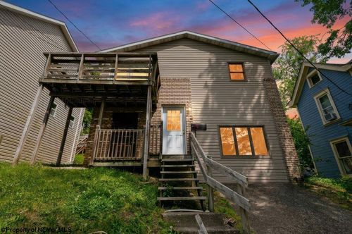 40 Highland Ave, Morgantown, WV, 26505-4810 | Card Image
