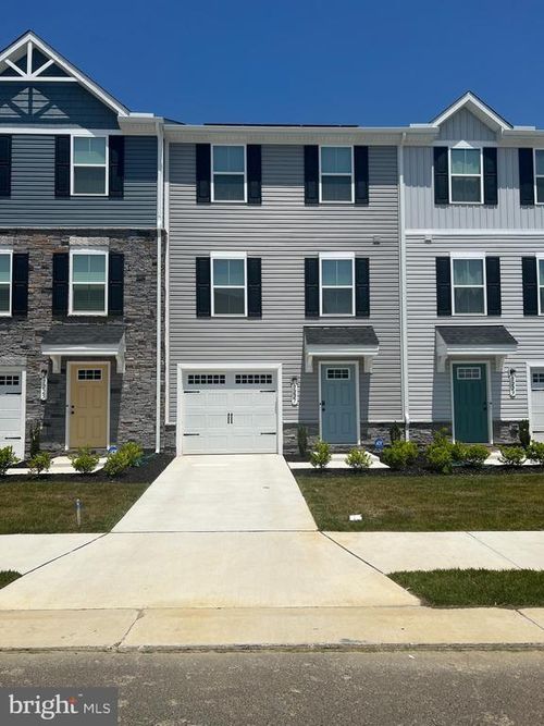 7227 Senate Way, Ruther Glen, VA, 22546-5247 | Card Image
