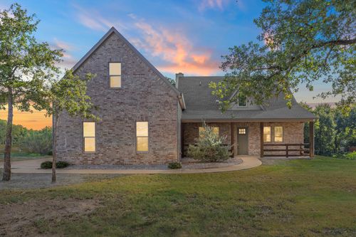 516 Lydia Ln, Granbury, TX, 76049-6390 | Card Image