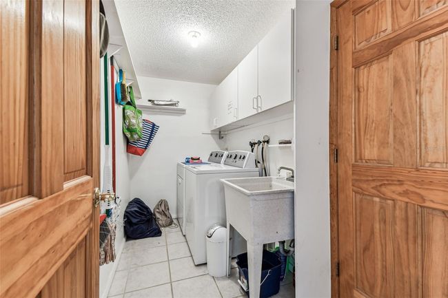 12101 Meadowbrook Ln, House other with 3 bedrooms, 2 bathrooms and null parking in Bayonet Point FL | Image 47