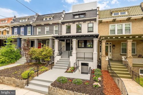 a-5703 9th St Nw, WASHINGTON, DC, 20011-8203 | Card Image